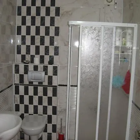 Stairway Homestay *